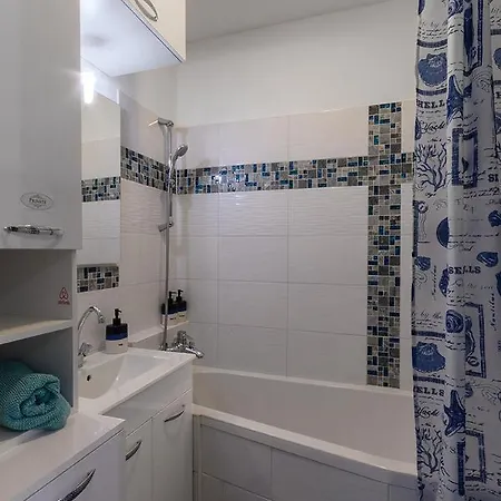 Park-side Double Homestay